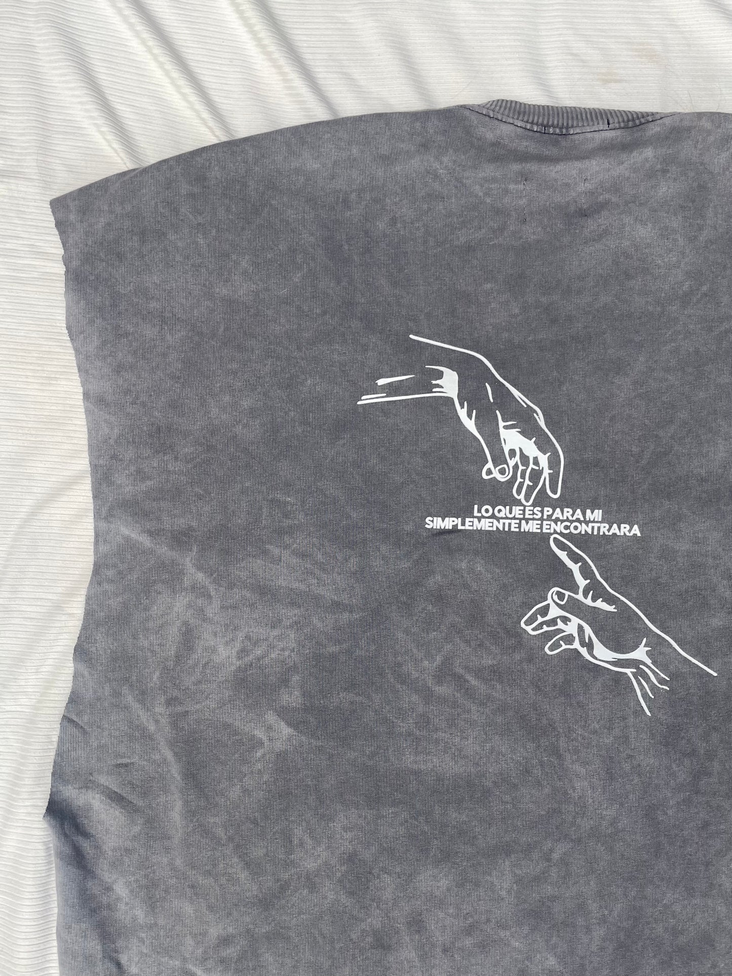 I Don´t chase, I attract - Sleevless Grey Acid Wash Oversized Shirt